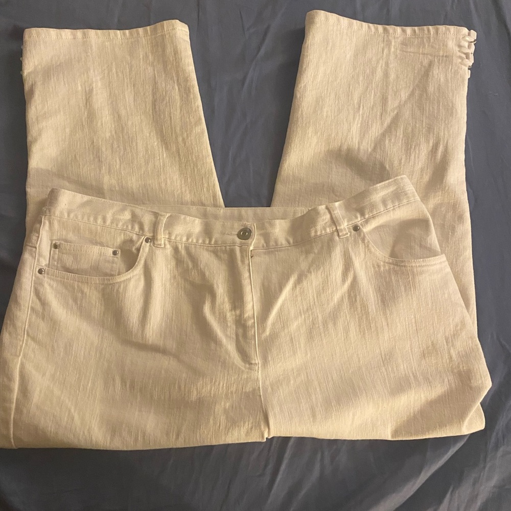 Ruby Red white Capri jeans 16